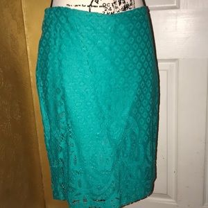 🎈3/$15 Gorgeous lace loft skirt